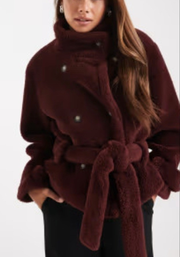 Gabardina corta para bajitas. Petite coat for winter.

#LTKPetite #LTKMidsize