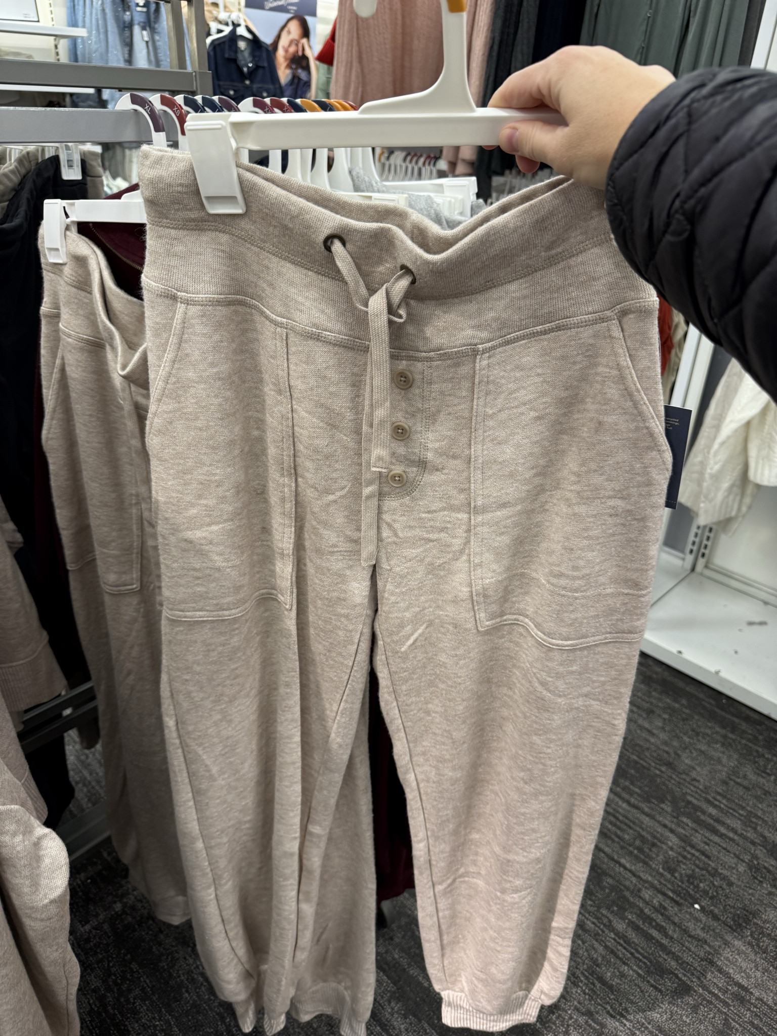 Women’s cozy outfit 

#LTKootd #LTKFindsUnder50 #LTKmomlife