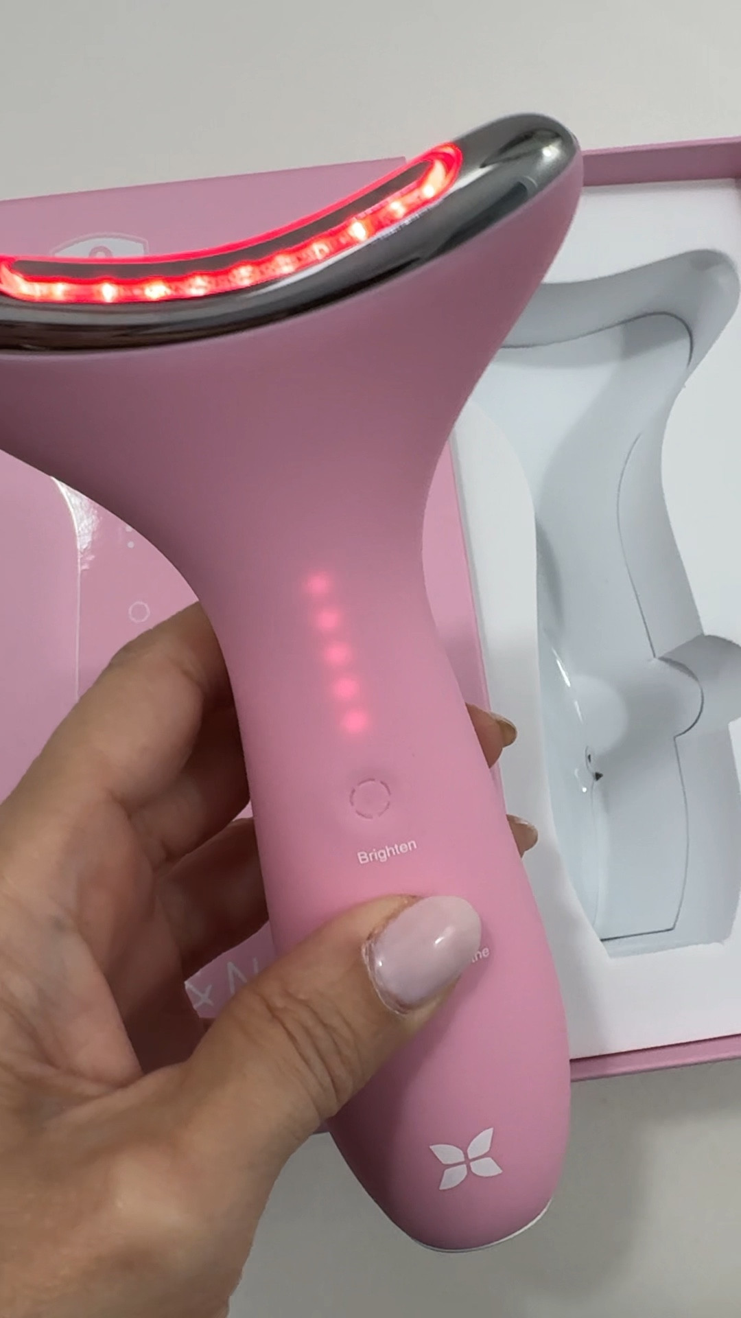 Excited to try this Revo Face Genie light therapy with red, green and blue light. This has excellent reviews on Amazon, on sale on their website. 

Thank you @REVOMADIC #sponsored

#LTKselfcare #LTKValentine #LTKmorningroutine