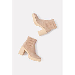 Caster H20 Boot | Evereve