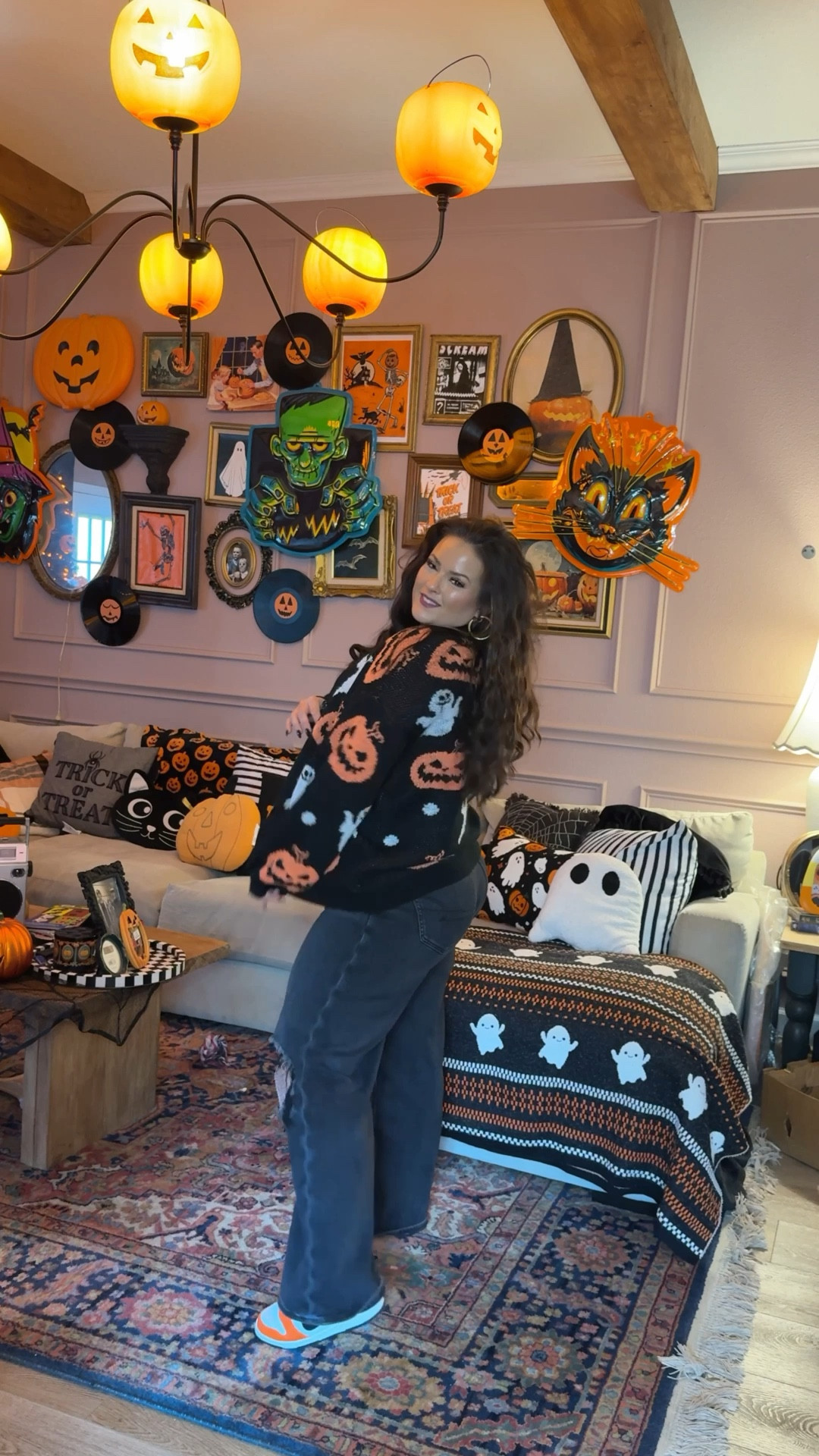 runs tts! I got XL for oversized fit! 

#LTKSeasonal #LTKHome #LTKMidsize