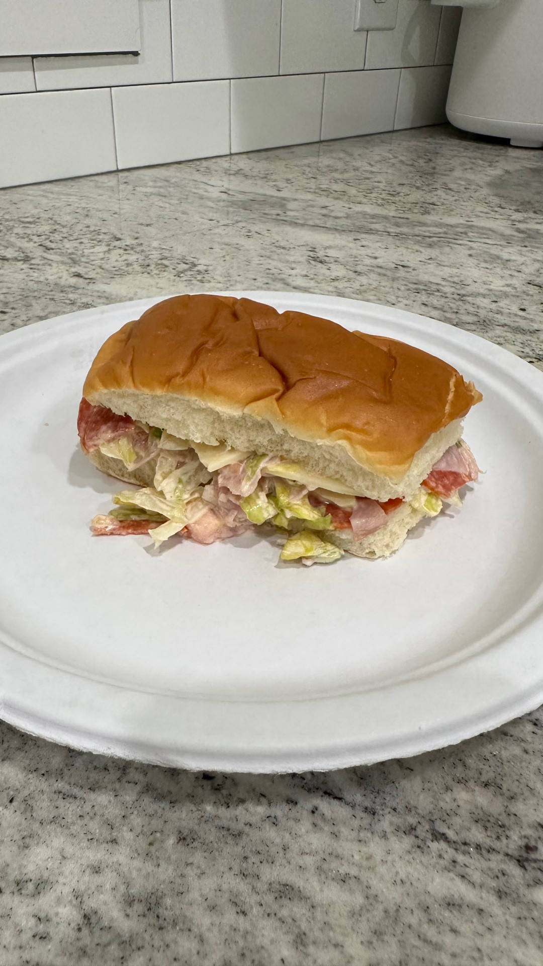 🥪SUPER EASY ITALIAN GRINDER SUBS — you guys have to try this!!!! This recipe is perfect for the beach or pool on a hot summer day! (recipe below 👇)

Ingredients:
	•	Shredded lettuce
	•	Salami
	•	Pepperoni
	•	Ham
	•	Provolone cheese
	•	Tomatoes
	•	Purple onion
	•	Pepperoncini peppers
	•	About ½ cup mayonnaise
	•	Olive oil
	•	Red wine vinegar
	•	Salt & pepper
	•	Sub rolls (or enjoy it as a salad!)

Directions:
1️⃣ Throw some shredded lettuce on your cutting board and top with salami, pepperoni, ham, provolone, tomatoes, purple onion, and pepperoncini peppers—then chop it all up.

2️⃣ Toss your chopped mixture into a mixing bowl and add about ½ cup of mayonnaise, a little olive oil, red wine vinegar, salt, and pepper.

3️⃣ Mix everything together until well combined, then spoon onto your favorite sub rolls—or skip the bread and enjoy it as a salad!

4️⃣ ENJOY!

🩷 Save this recipe for later and let me know if you try it!

#viralrecipe #easyrecipe #lunch #italiangrindersubs #grindersubs #sandwiches #lunchideas #ltkfindsu