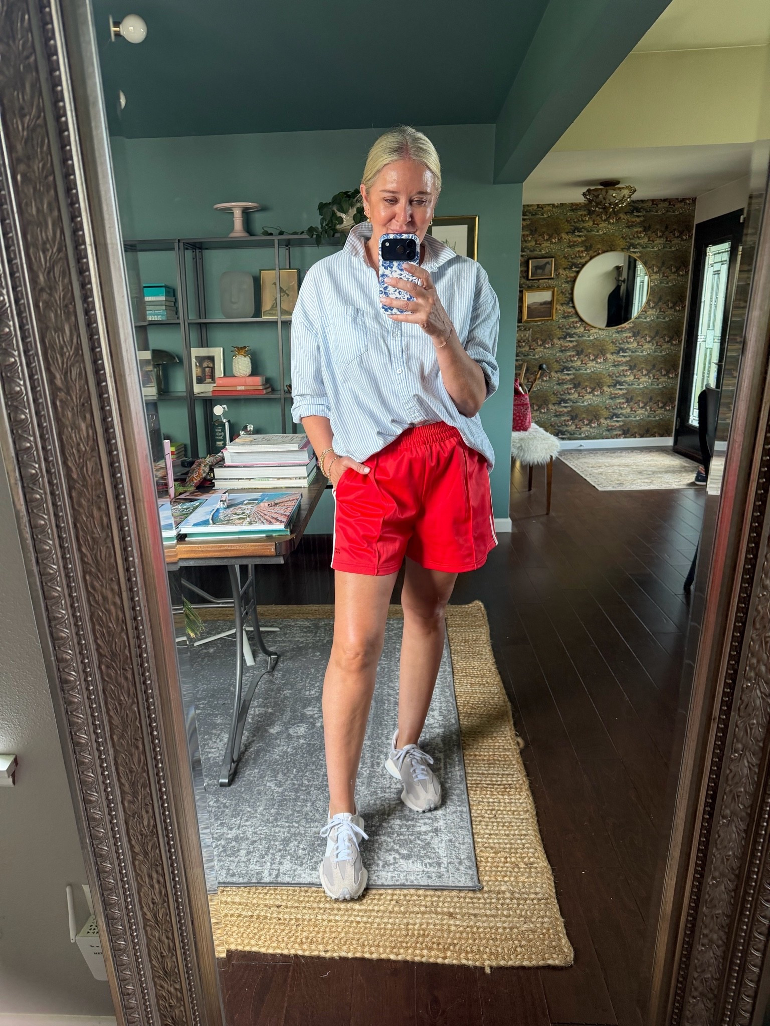 Friday ootd
Shorts size medium
Shirt size medium

#LTKdayinmylife #LTKootd #LTKOver40
