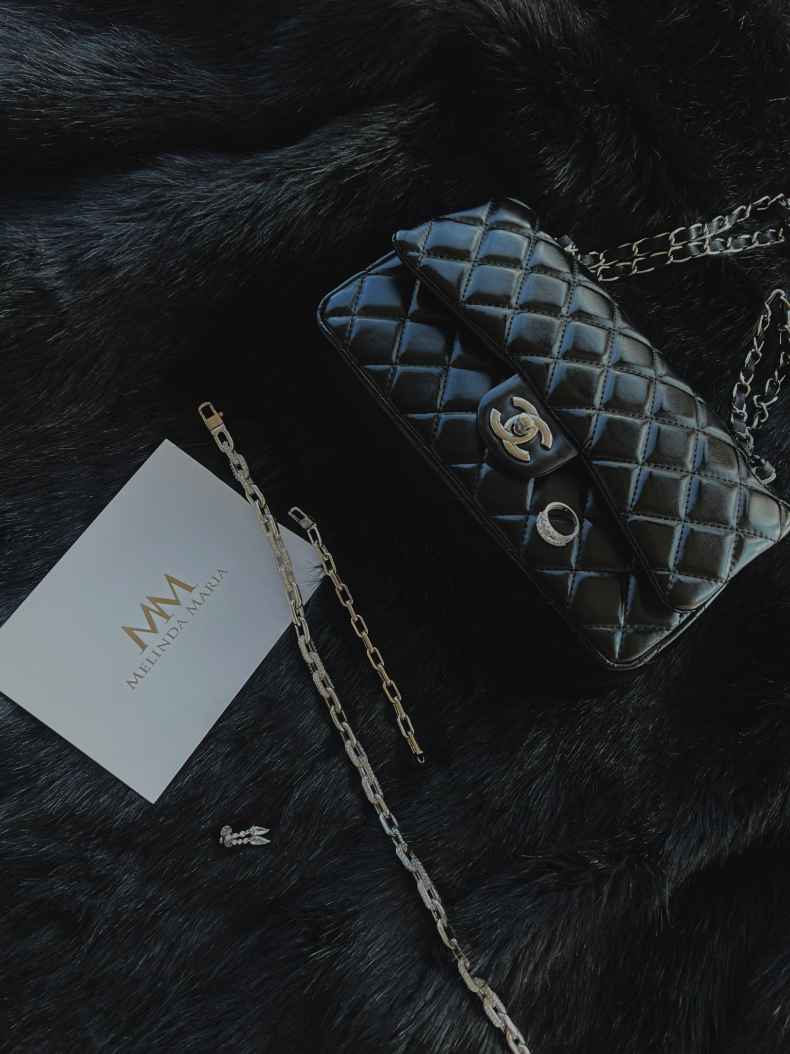 Silver moments & timeless details
A classic handbag paired with the prettiest silver necklace, bracelet, and earrings🖤

Shop the look on my LTK before it’s gone!

#LTKU #LTKItBag #LTKGiftGuide