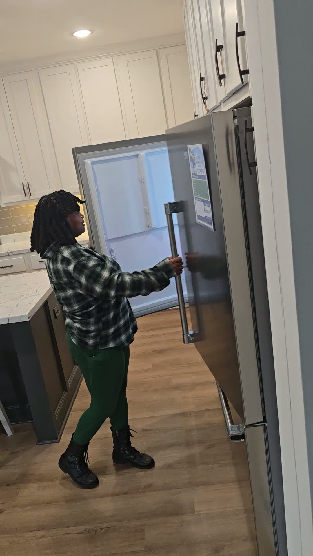 House shopping casual outfit vibes 🏡✨
Leggings for comfort, a plaid layer for style, and combat boots to keep it cute and practical while walking through homes.
I linked this entire look on LTK because comfy can still be put together.

#houseshopping #casualoutfit #leggingstyle #plaidoutfit #combatboots #everydayfashion #LTKfashion #LTKfinds #LTKsale #shoppingfavorites #onlineshopping #ShoppingWithPriiincesss #Atlantamom #AtlantaCreator #Atlantacontentcreators

#LTKdayinmylife #LTKmomlife #LTKootd