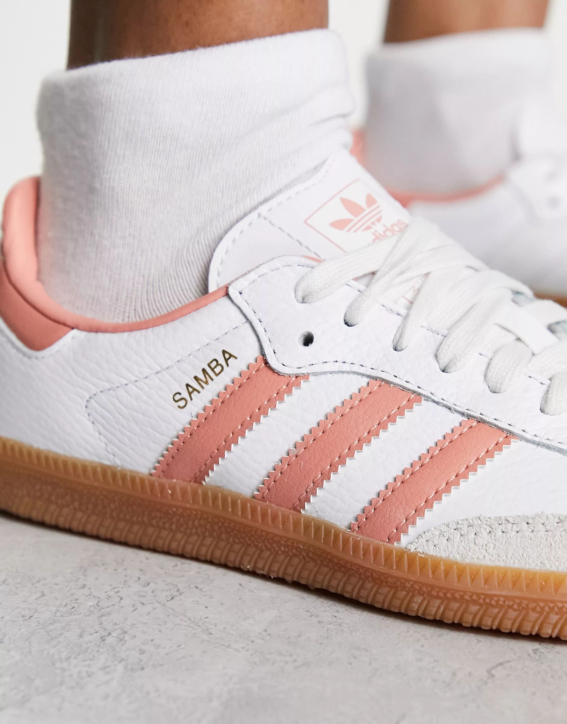 adidas Originals Samba sneakers in white and pink | ASOS (Global)