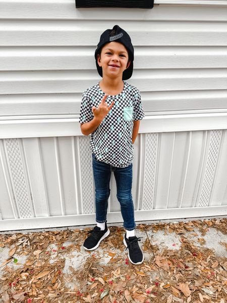 Boys outfit inspo 

Toddler boys 
Little boy 
Kids fashion 

#LTKfindsunder50 #LTKkids #LTKSeasonal