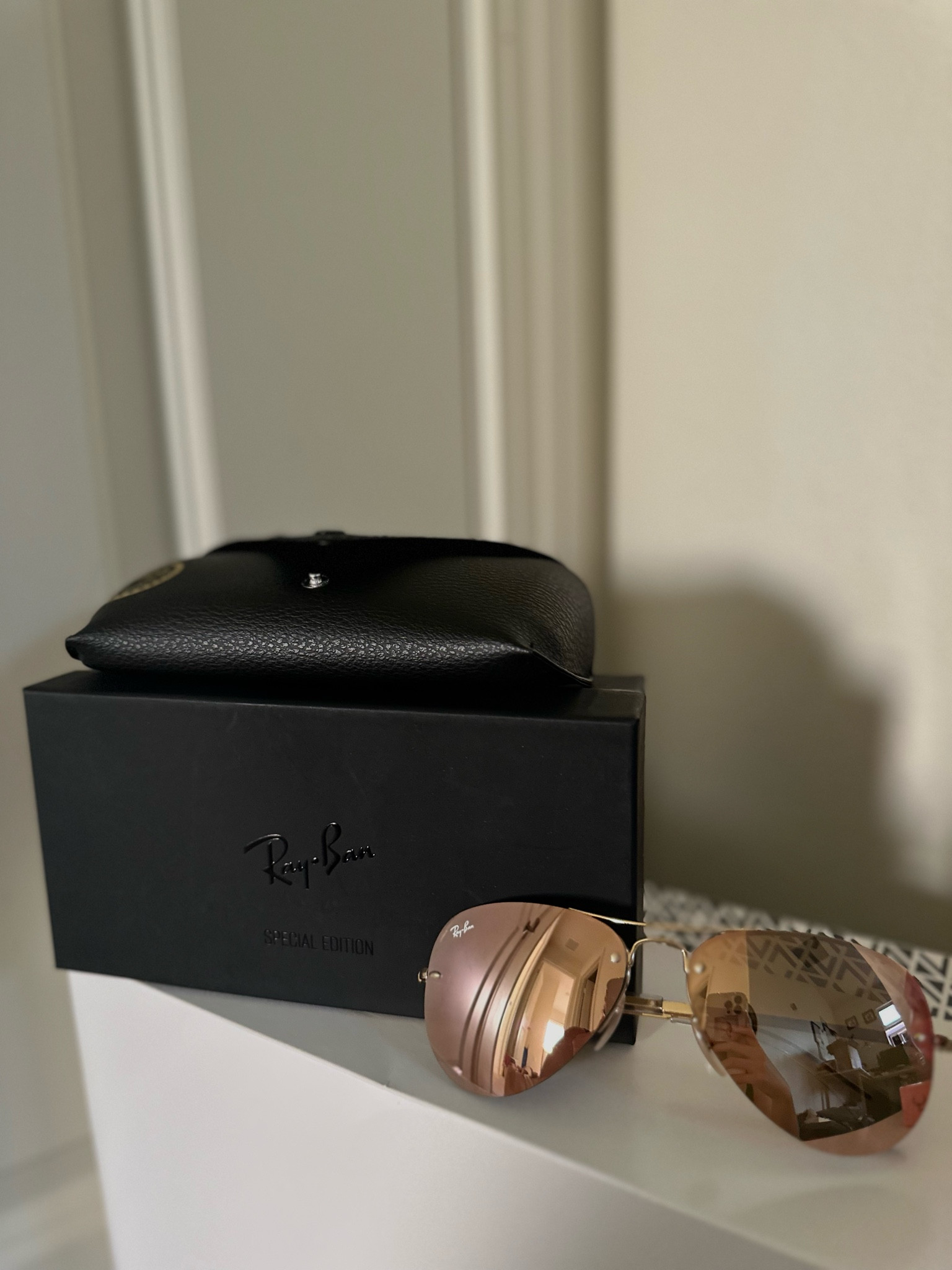 I only wear aviators (I found the closest one for you)

#LTKworkwear #LTKGiftGuide