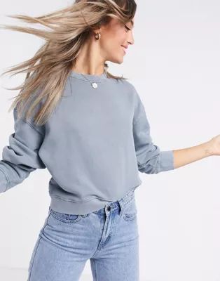 Pull&Bear cropped sweat top in washed blue | ASOS (Global)