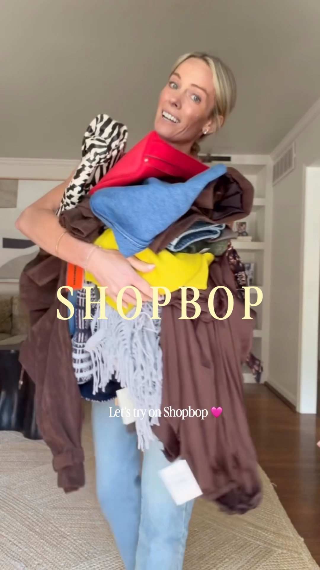 Sizes /
Small hill house
25 mother 
Small bodysuit 
Small jackets 
Small la Ligne 
Small yellow and green sweaters
