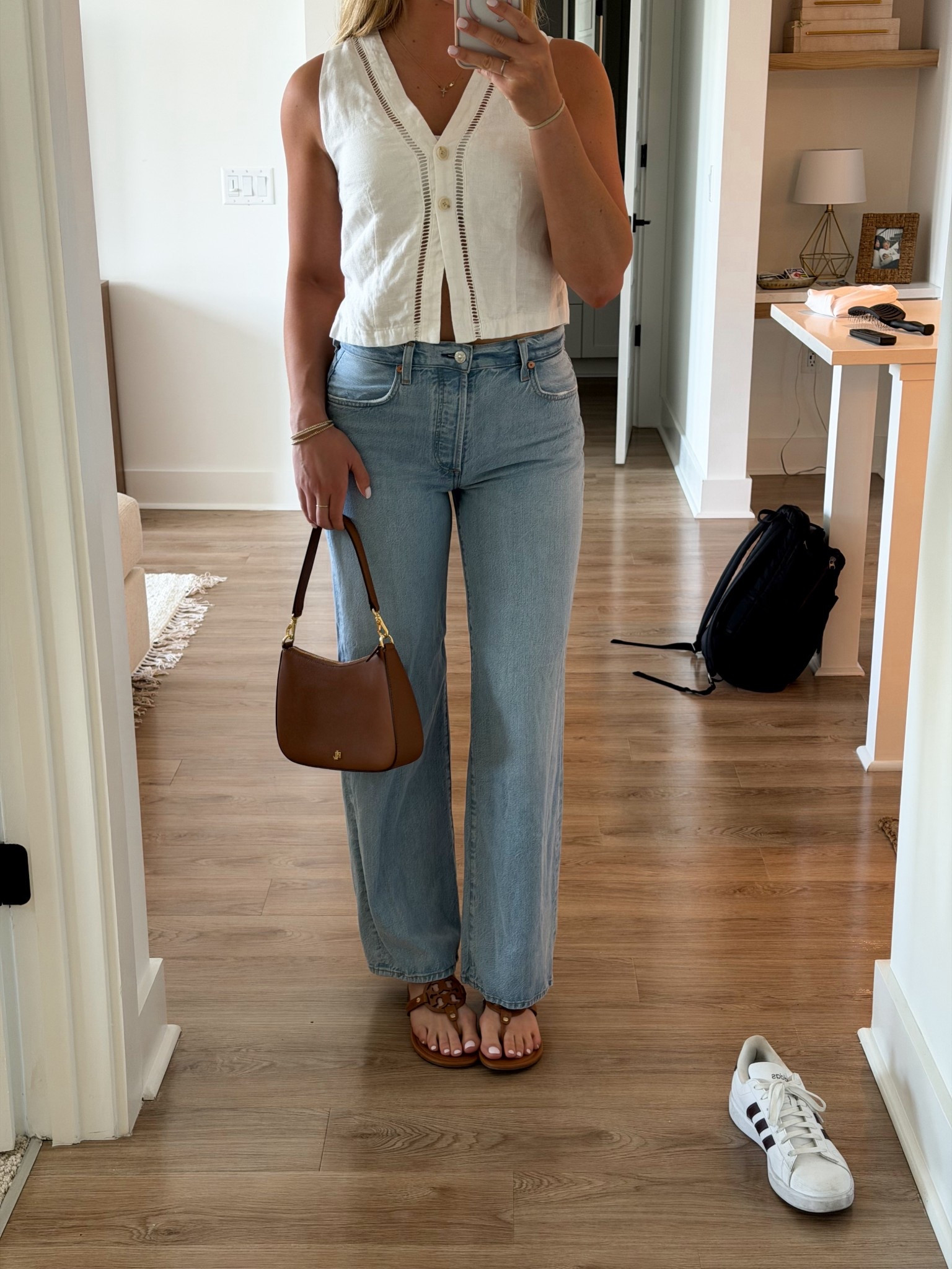 Top: size 2
Jeans: size 27

#LTKootd