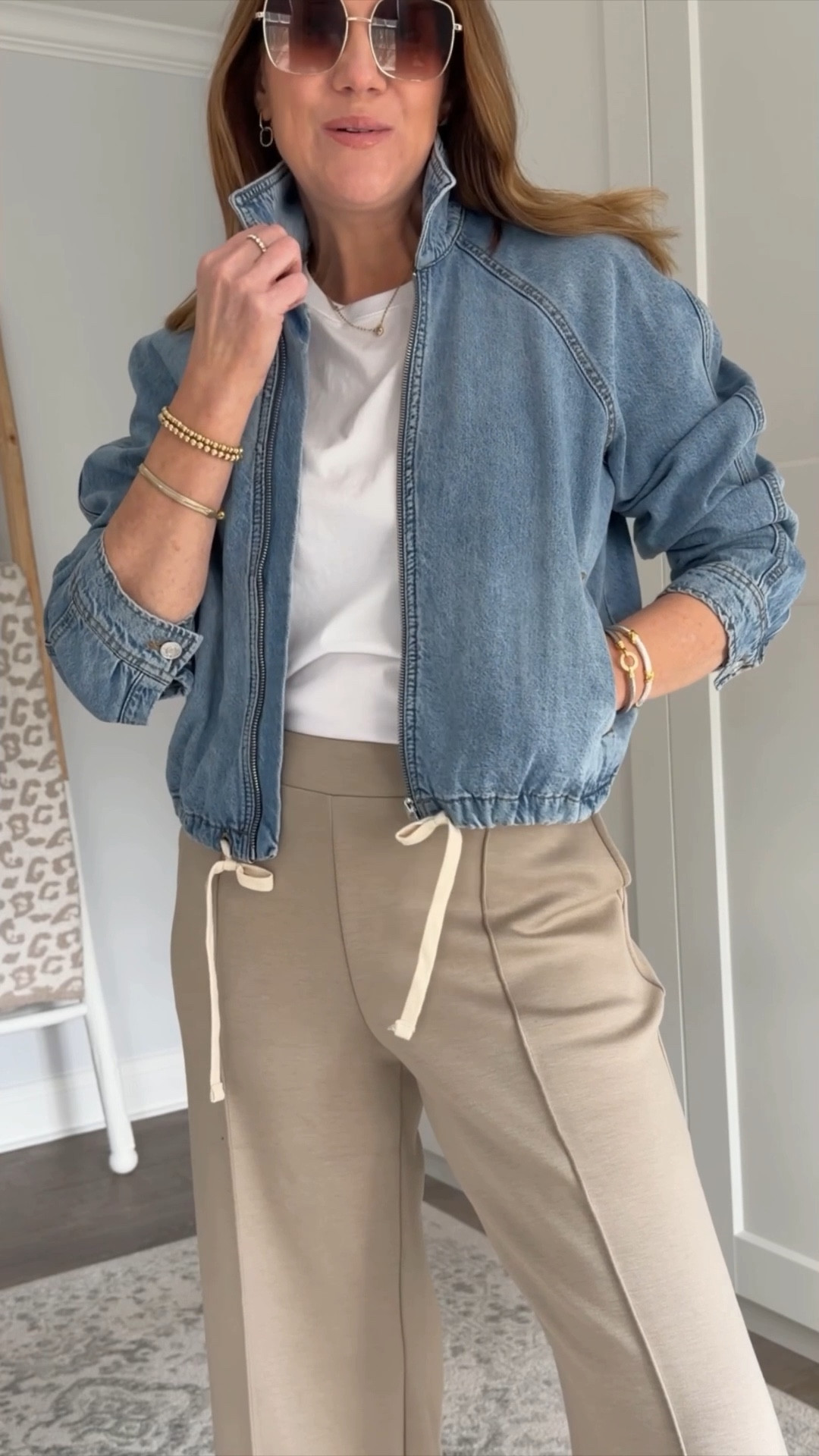 What the Madewell is happening at Walmart?! It’s not about the price or the “look”, it’s about the quality, the fit, the fabric, the whole vibe. I’m honestly blown away🥰

Cool mom style, what to wear, how to style, timeless style, how to wear trends in your forties, high style affordable fashion, high low style, look for less

#LTKmomlife #LTKOver40 #LTKootd