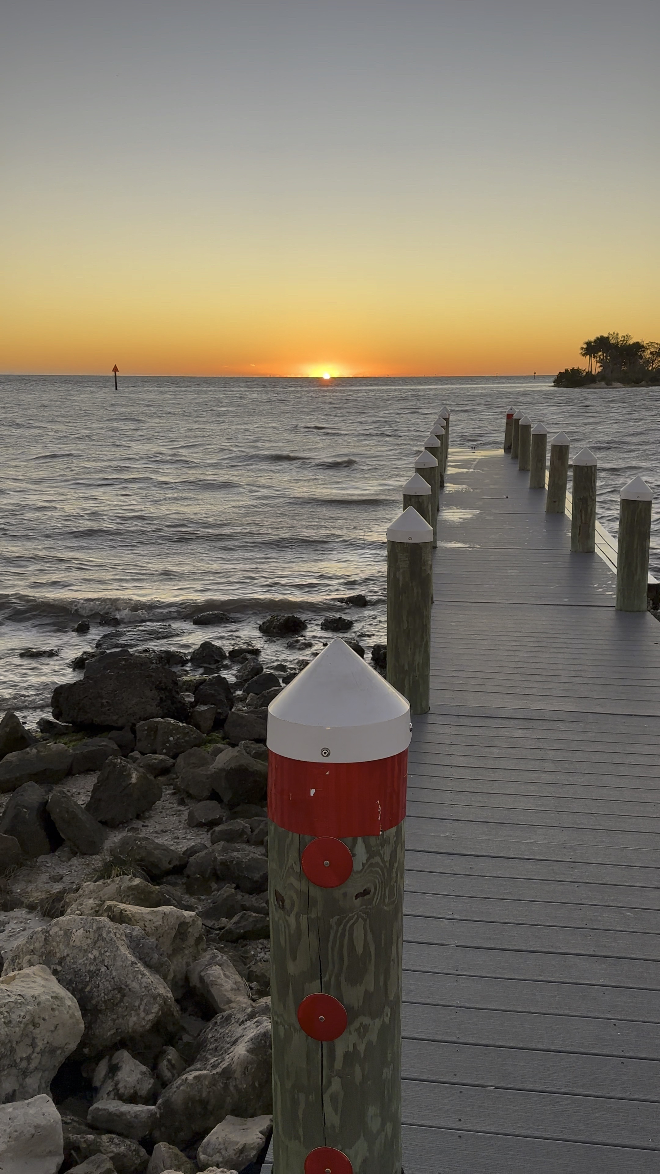 The most comfortable women’s slides for chasing sunsets, road trips, running errands, or sitting poolside! They are also on sale today!

#LTKSaleAlert