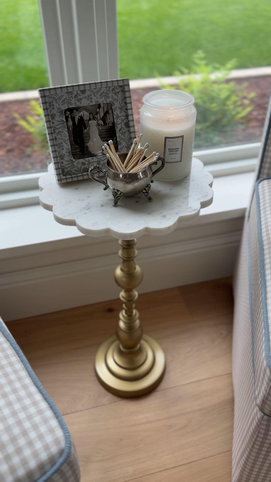 I couldn’t stop thinking about this idea… so I finally just did it 🤍 and I’m not ok 🤌🏼
Took a basic side table and added a scalloped marble tray I had and now she’s giving custom, charming, maybe I found her in a Nancy Meyers kitchen energy.

It’s wild how one little detail can make something feel so much more special… softer, prettier, and honestly like it’s always belonged here.

Proof you don’t need new furniture… just a better vision ✨

#LTKdayinmylife #LTKHome #LTKSeasonal