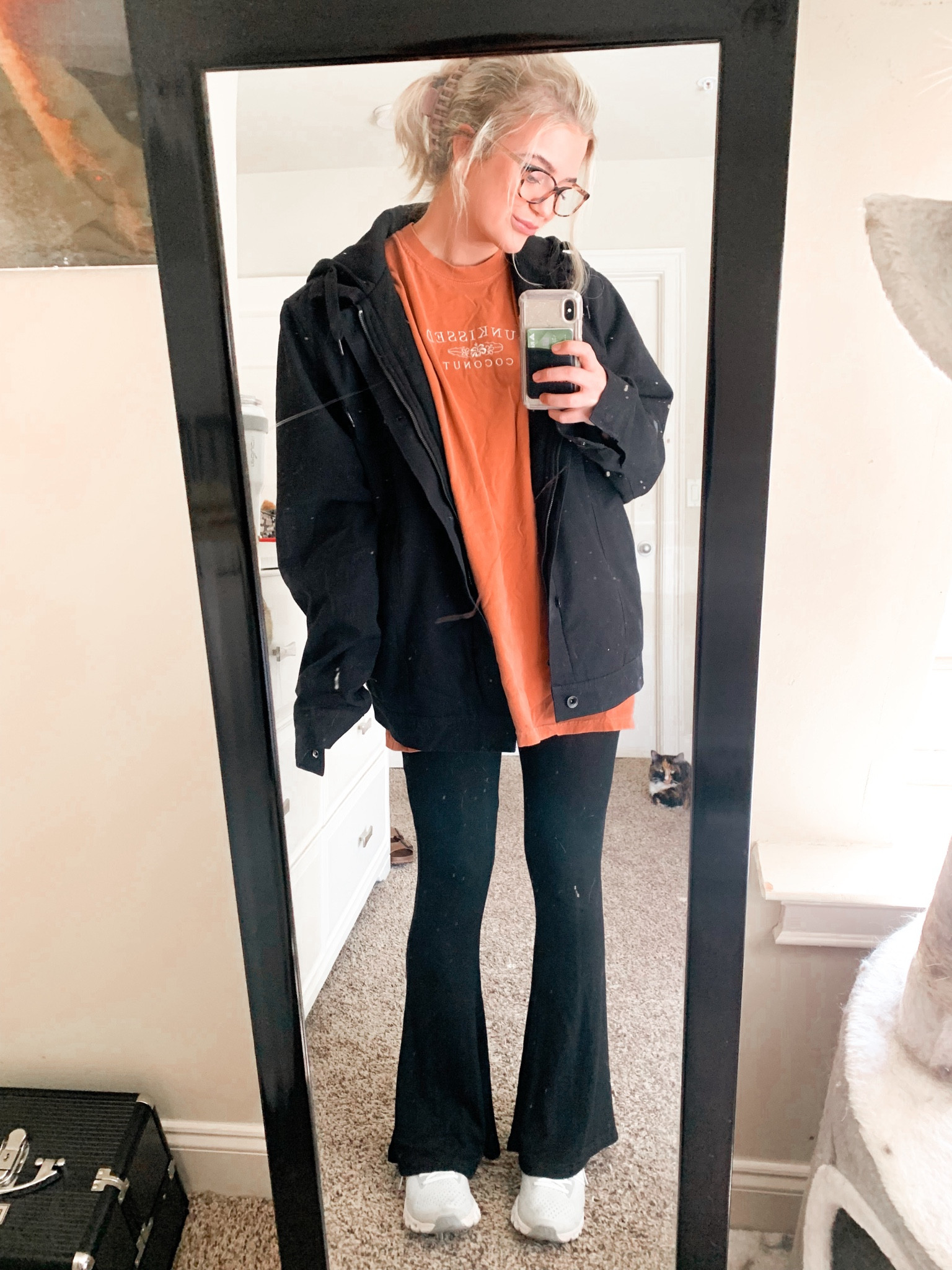 Cute, casual, seasonal transition outfit! I wear this type of outfit running to the grocery store, etc! So comfy!!🤭

#LTKU #LTKfindsunder100 #LTKSeasonal