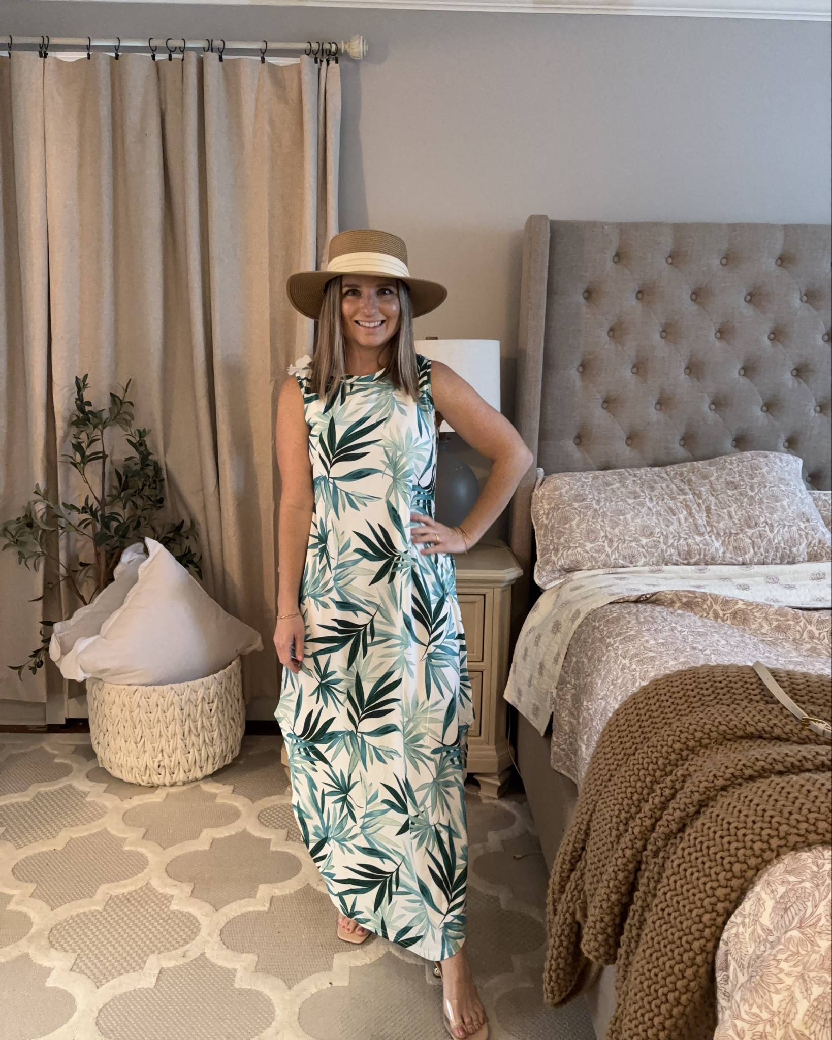 Tropical vacation dress— so gorgeous! 

#LTKStyleTip #LTKPetite #LTKFindsUnder50