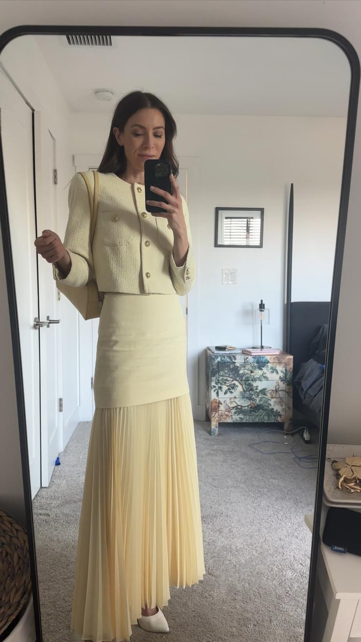 Today’s masterclass look 💛 A yellow tailored knit jacket with a pleated midi skirt and neutral heels comfortable enough to move and speak in for hours.

Sharing the pieces (and some similar finds) here. 

 #LTKgrwm #LTKootd #LTKTall