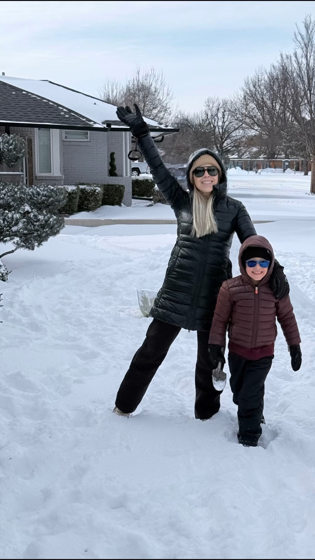 Daily Diary: Late January Edition 🫶🏻

It’s been awhile so I thought I would share what I’ve been up to and what I’m loving!
- Capital Grille family night wearing this Amazon bomber jacket as a top. It’s truly a jacket you can wear year round! Styled it next with Alo set as my travel outfit
- Girls lake trip 🎉 had the best time and lived in that Alo set
- Bagel run in the BEST reversible jacket (linked where to get Loewe sneakers for less AND the Amazon dupe version)
- Anthropologie Valentine’s Day gifts
- Date night 🍷 loved both his sweater and my sweatshirt dress (with corset details)
- Snow day ❄️ or should I say dayssss! Bundled up in my favorite puffer coat (it has the best details)



#LTKStorytime

#LTKvlog #LTKSeasonal #LTKdayinmylife #LTKmomlife #LTKValentine