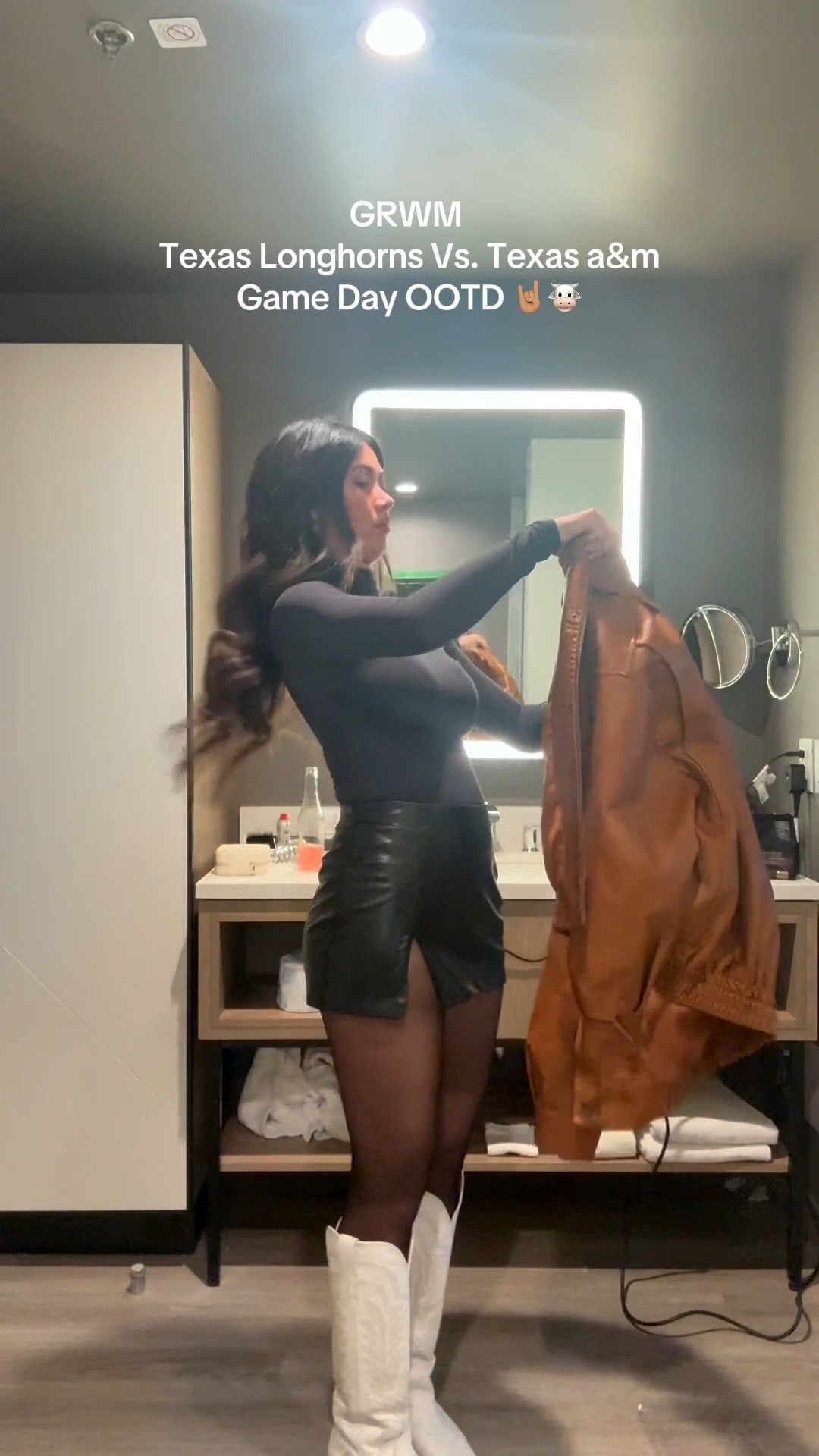 Texas longhorns game day outfit, cold game day outfit, Texas longhorns, football game outfit, leather skirt, Tecovas, skims, leather jacket 

#LTKgrwm #LTKTravel #LTKFindsUnder100