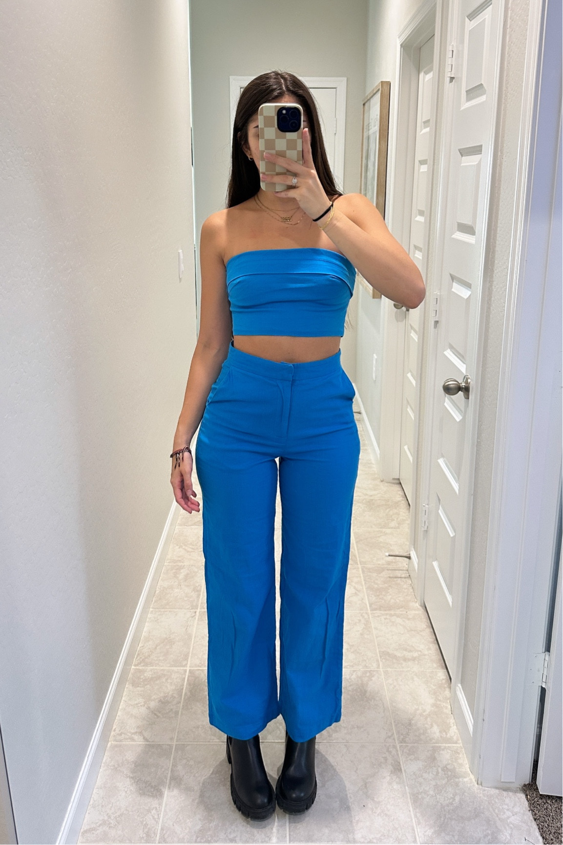 the cutest linen trouser set!! easily dress up or dress down 💙

#LTKSeasonal #LTKFindsUnder100 #LTKParties