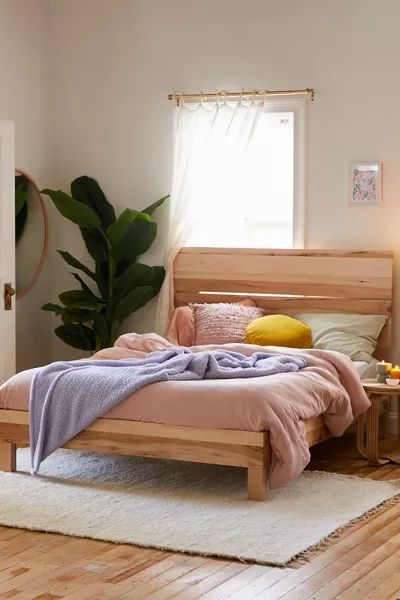 Jacob Bed | Urban Outfitters (US and RoW)
