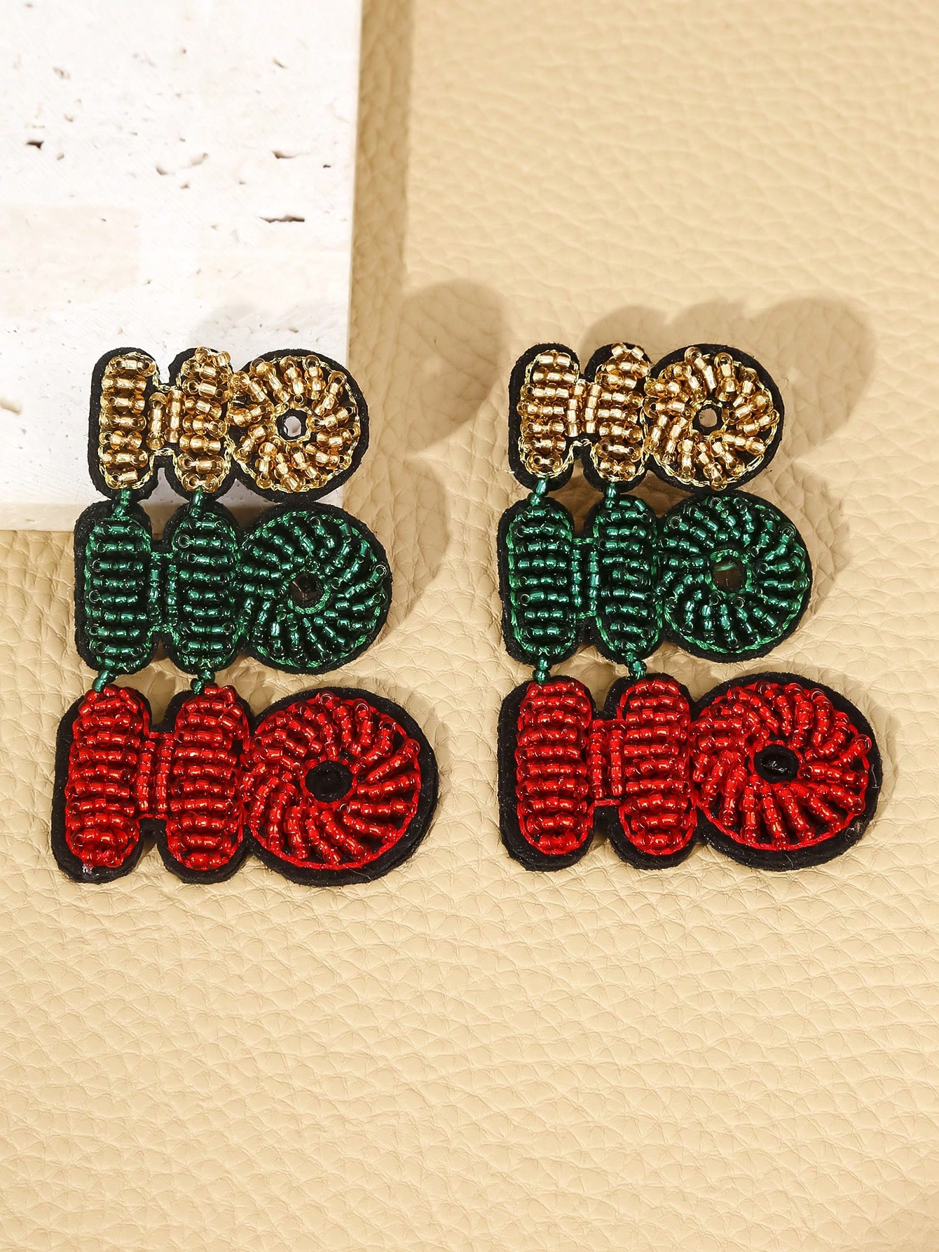 1pair Fashionable Minimalist Rice Bead Embroidered Ho Letter Earrings | SHEIN