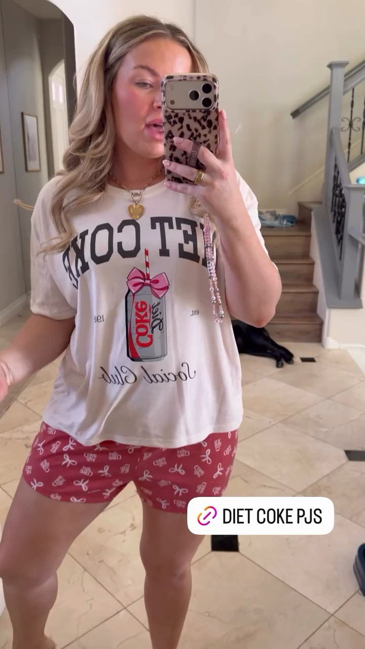 Diet Coke pjs!!! ❤️🤍

#LTKSeasonal #LTKMidsize