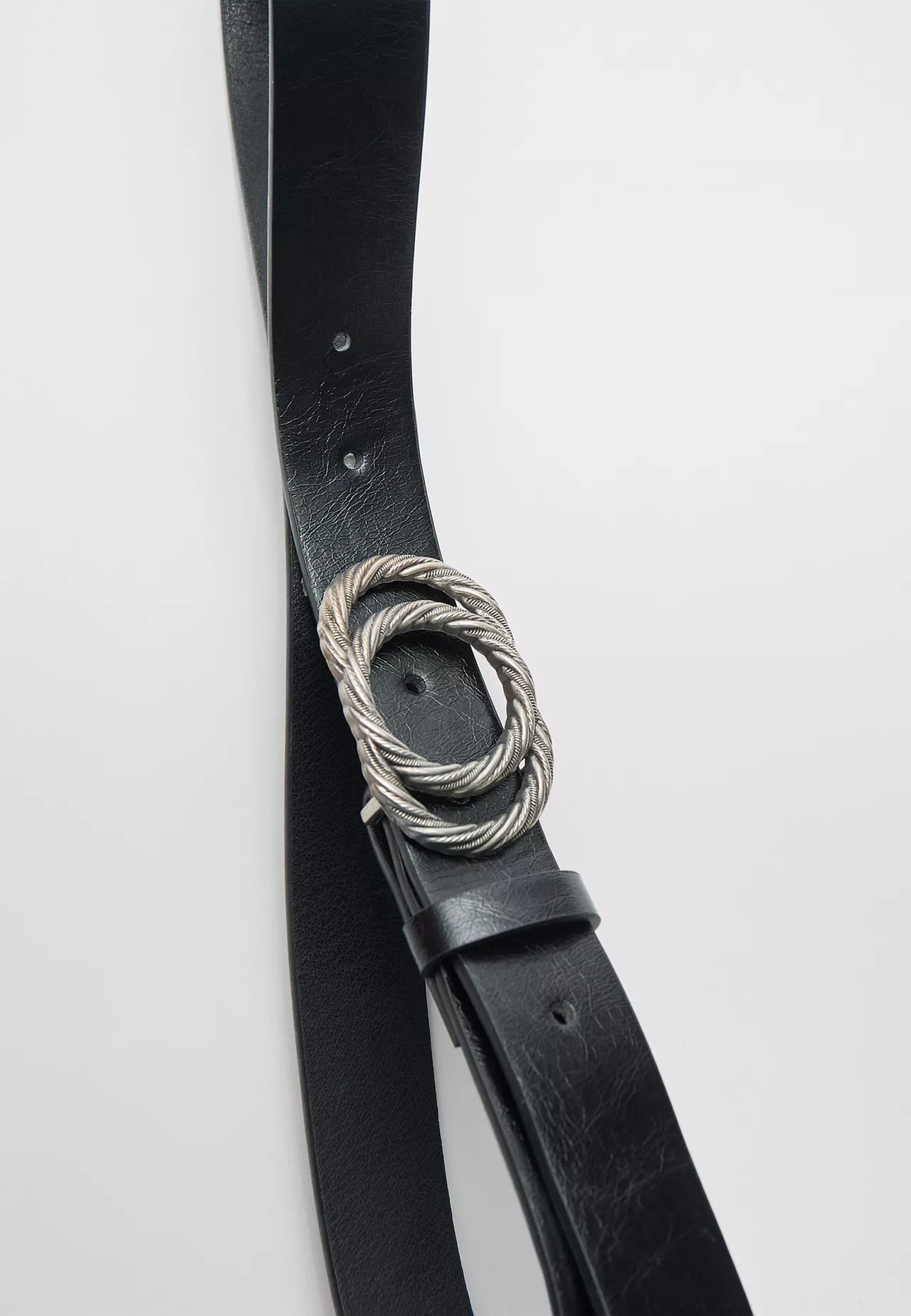 Twisted double buckle belt | Stradivarius (UK)