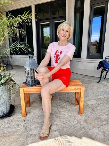 You know Memorial Day is right around the corner when all the whimsical summer tees pop up in stores. 

Some, like this darling pink and red lobster tee, are so cute that I can’t resist. Fashion is about having fun, no matter your age, and this tee makes me smile. 

Now I need to go on a beach holiday!


#LTKOver40 #LTKSeasonal