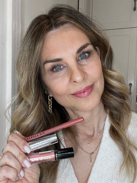 Favorite lip look

@beautypie Liner - Rummy pink, Lipstick - Nothing on @revlon Gloss - Rose quartz 

#LTKstyletip #LTKbeauty #LTKunder50