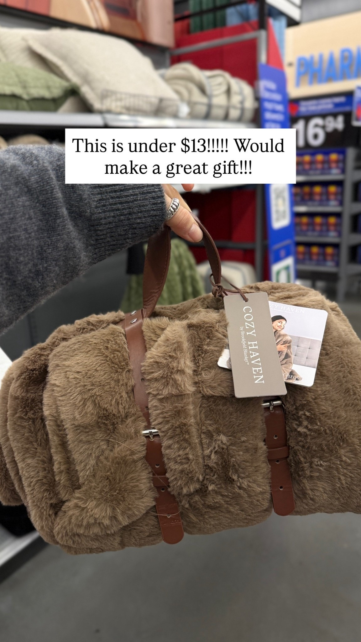 Are you kidding with this Walmart blanket?? 

walmart home, walmart finds, walmart gifts, walmart christmas gifts, affordable home finds, budget friendly home finds 

#LTKHome #LTKGiftGuide #LTKHoliday