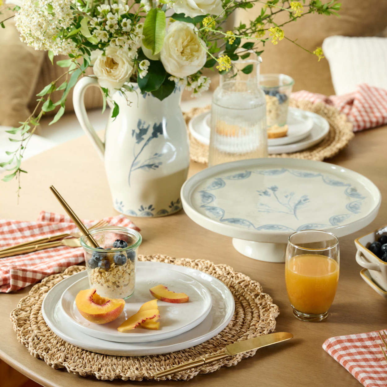 San Miguel Cake Stand | Magnolia