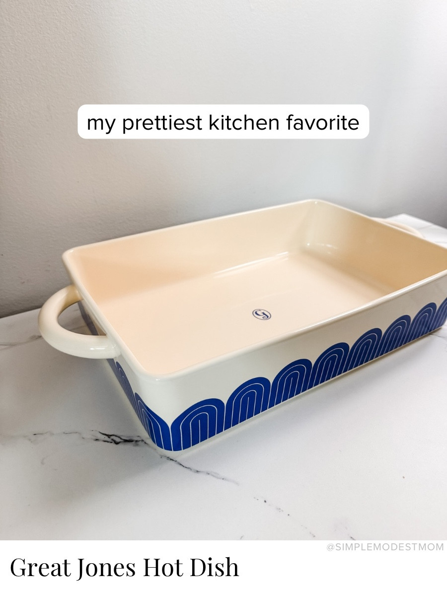 This beautiful baking dish has already become a kitchen favorite. It’s perfect for casseroles, baked pasta, and cozy family meals, and it looks pretty enough to go straight from oven to table.

#LTKMothersDay #LTKfoodie #LTKHome