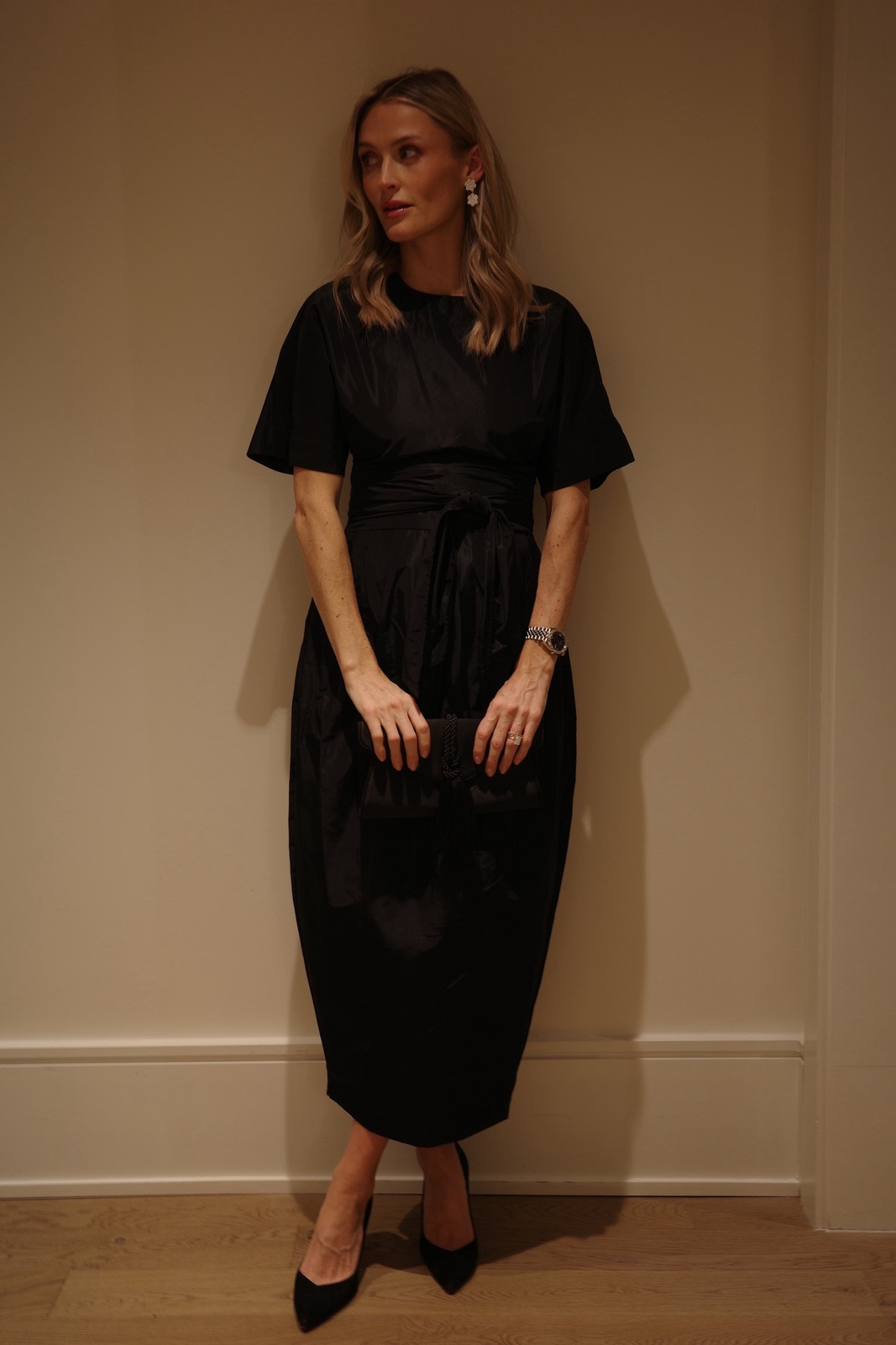 OOTN 🖤 This Staud dress is so flattering and perfect for any festivities ✨

#LTKHoliday #LTKSeasonal #LTKootd