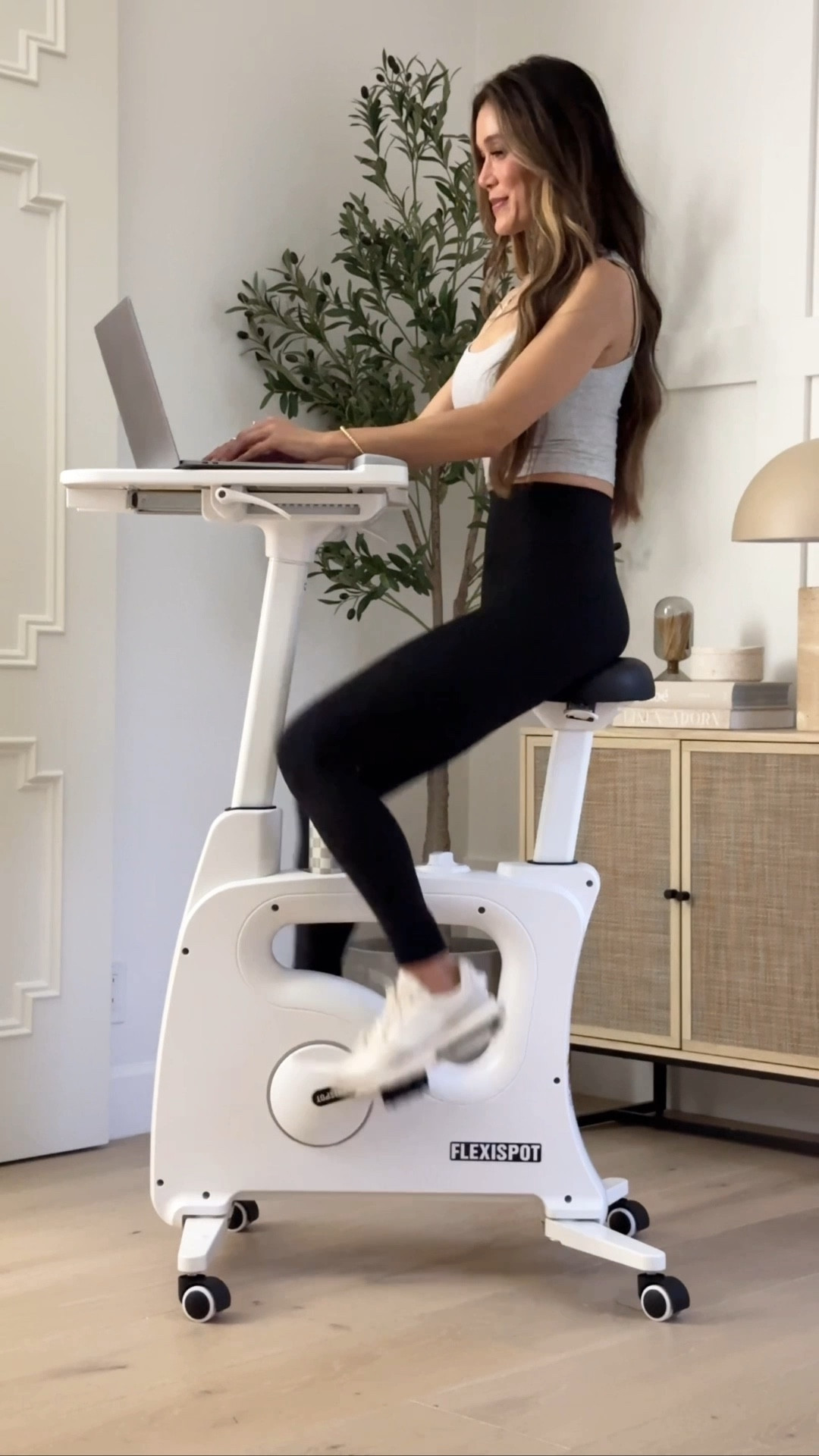 Scroll to shop!! Follow for more finds!!! Xo! 💫

#LTKActive #LTKdayinmylife #LTKmomlife