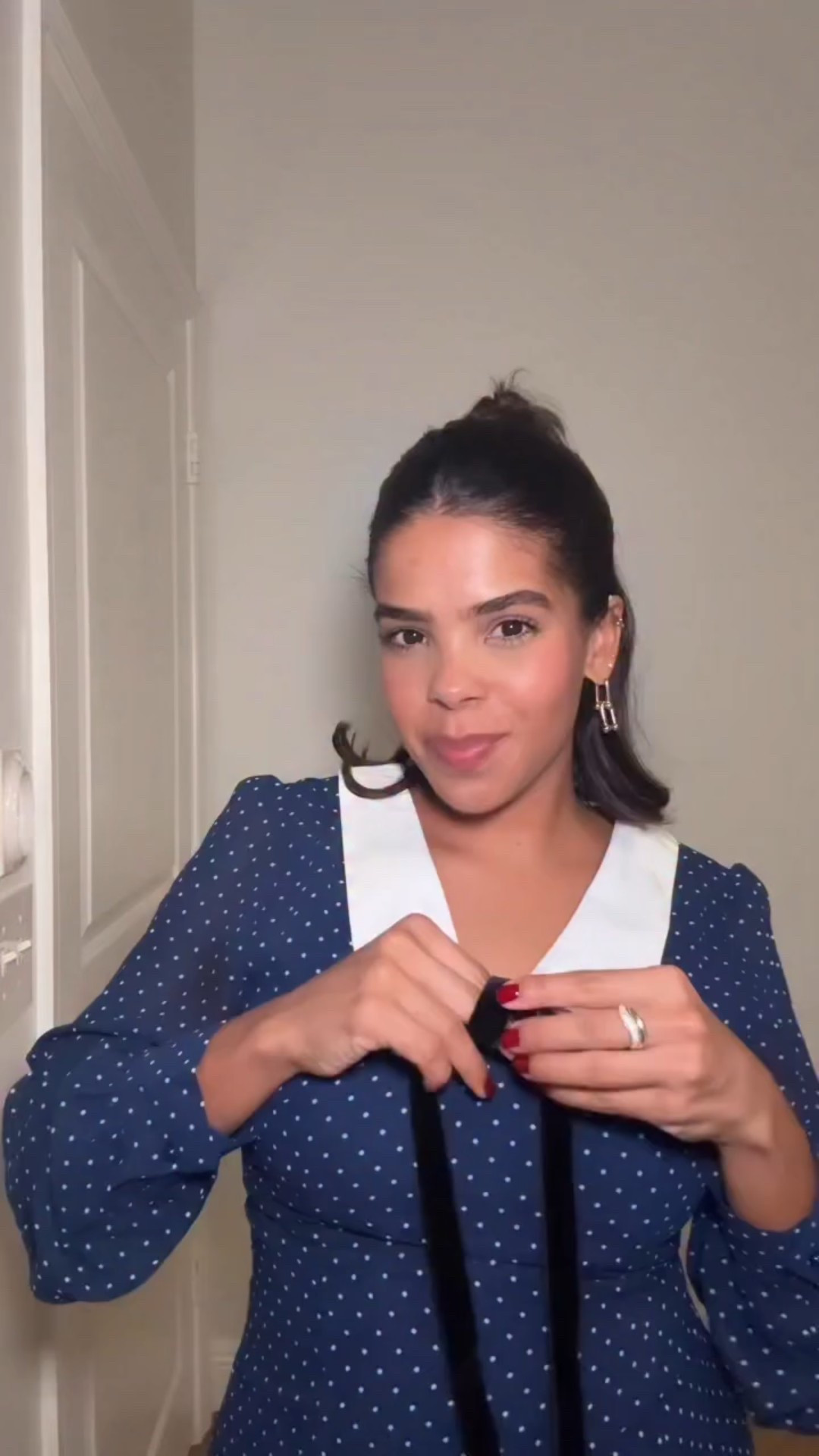 Tis the season to dress up and this @rihoas_official dress is the definition of effortless elegance. Perfect for your next holiday gathering. 💫💕

#RihoasFashion #HolidayStyle #rihoas #fashion #ootd #dress #polkadots