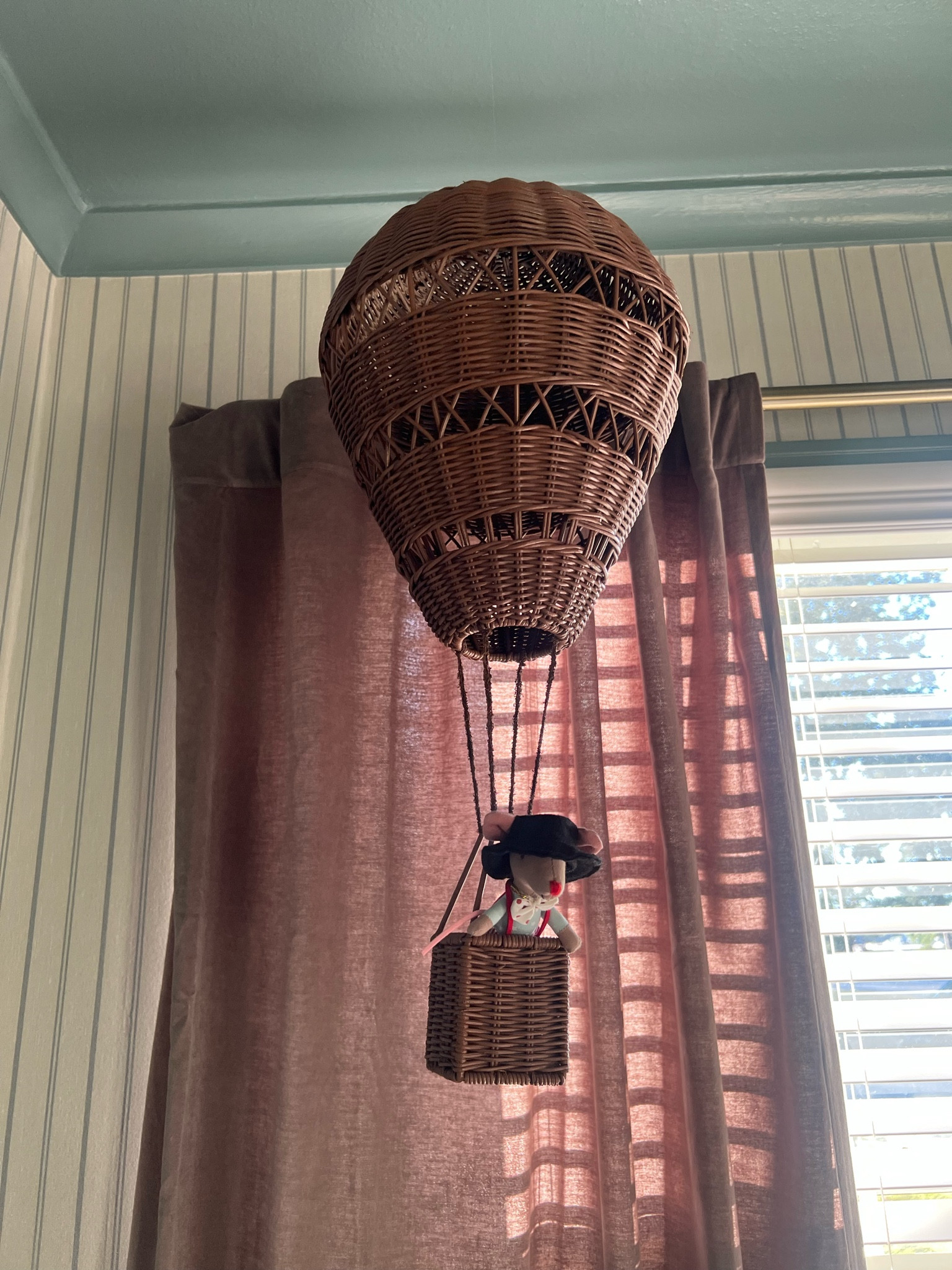 hot air balloon for the nursery! #nurserydecor #ltkbaby

#LTKkids #LTKbump