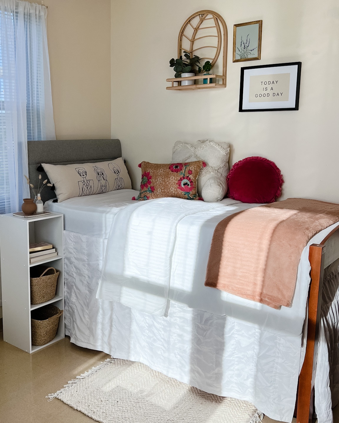 Dorm, dorm decor, bedding, bookcase, wall art , small space , pillows , throw blankets 

#LTKunder100 #LTKstyletip #LTKhome