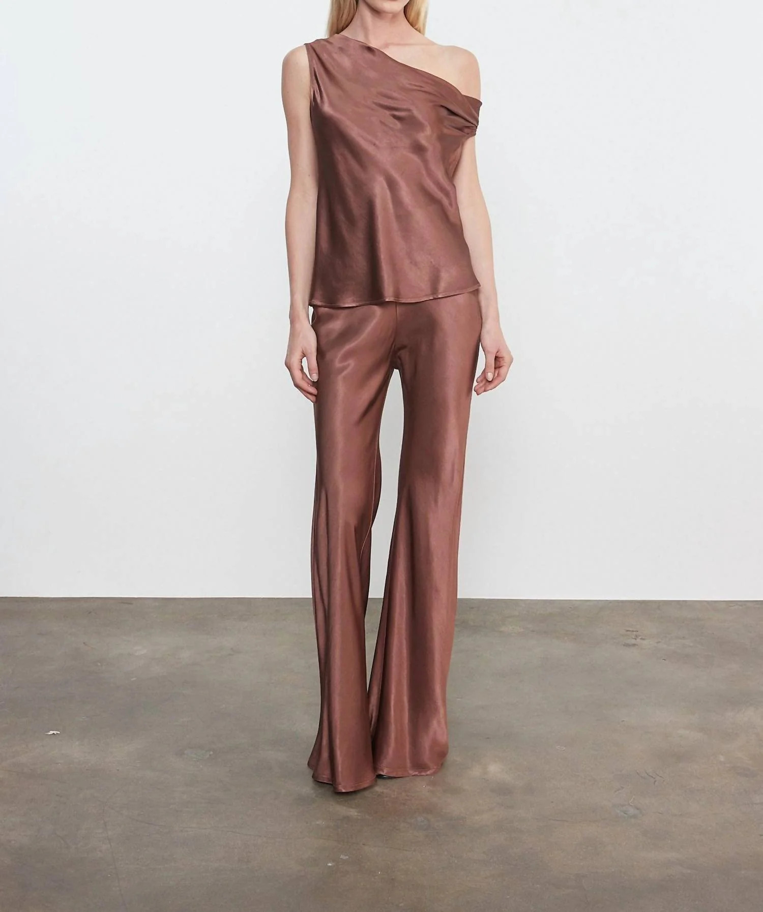 Women's Satin Bias Off Shoulder Top In Nutmeg | Shop Simon