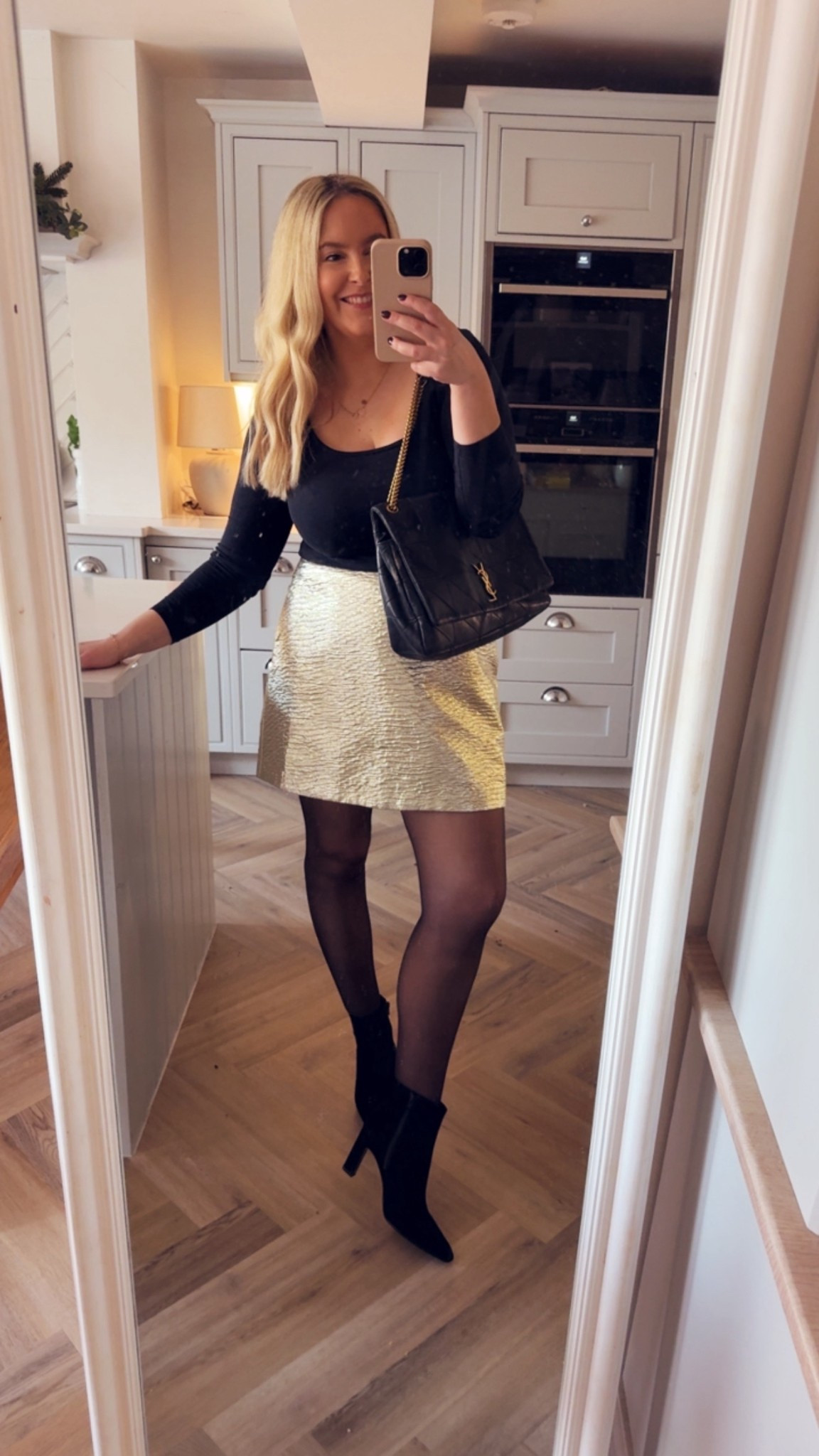 Flattering festive outfit!! 
Skirt I’m wearing a 14
Top I’m wearing large 
Boots true to size 

#LTKdatenight #LTKfestive #LTKmidsize