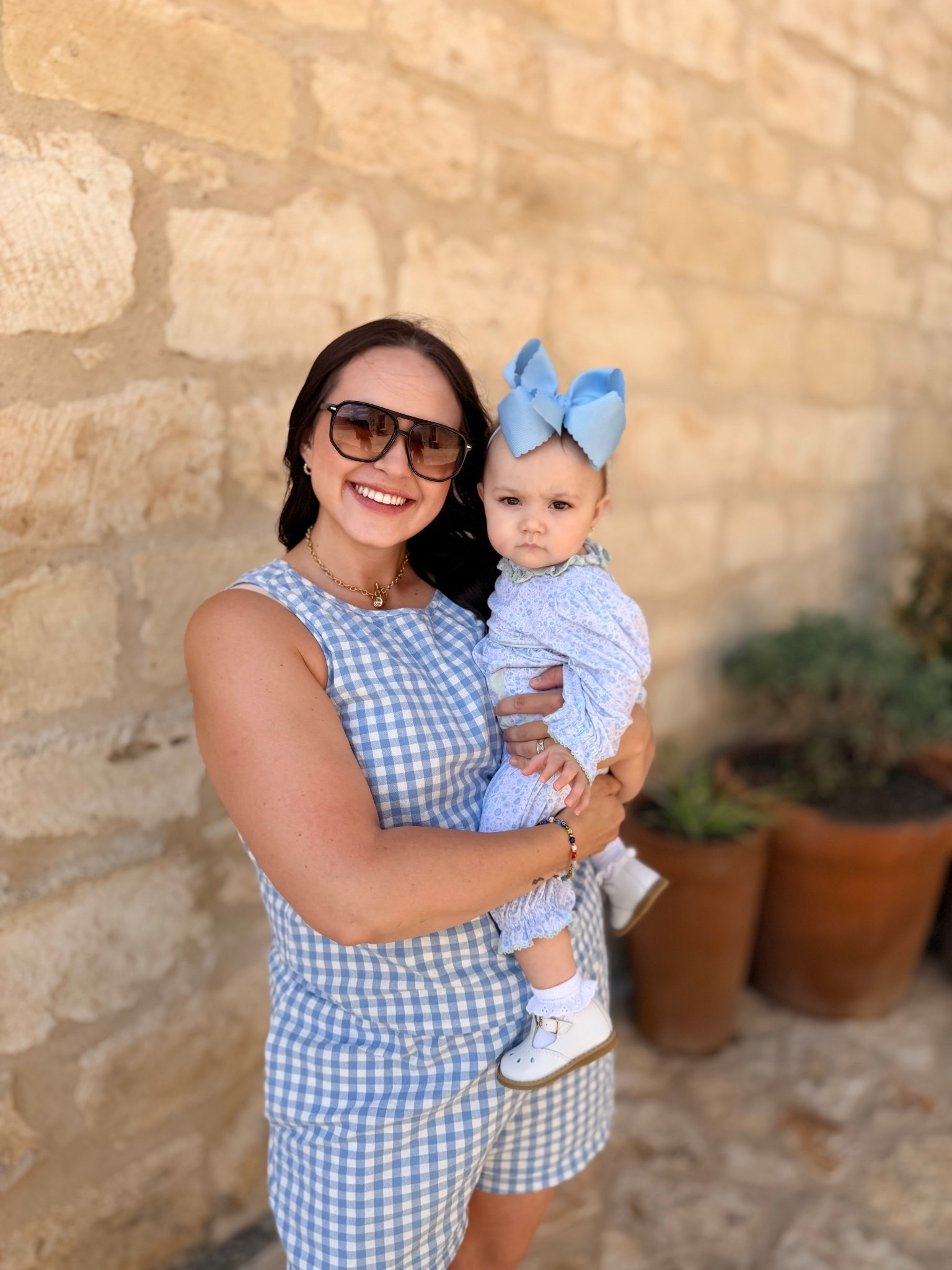 Sunday OOTD 🩵

Wearing size XL to have a longer shirt not cropped on me 

#LTKootd #LTKMidsize #LTKmomlife