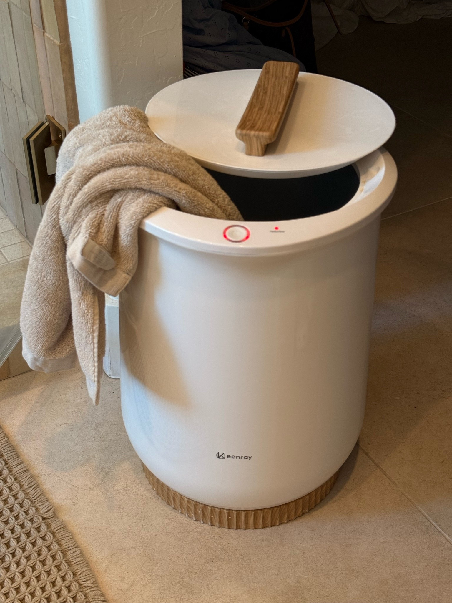 Last minute gift idea for mom // towel warmer from Amazon! Truly makes showering in the early mornings so cozy! Why didn’t I have one sooner

Home essentials
Bathroom essentials 
Gift idea

#LTKMothersDay #LTKmomlife #LTKselfcare