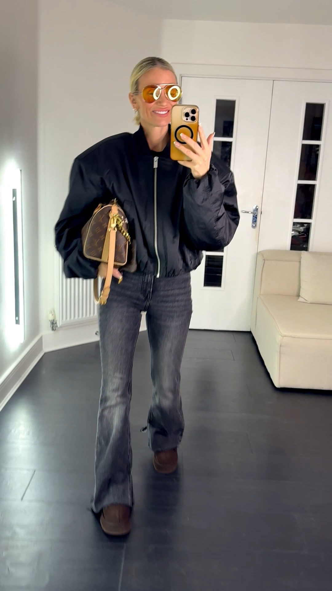 These slit flares are so nice 🖤🫶🏼❤️ 

#LTKpetite #LTKwinter #LTKautumn