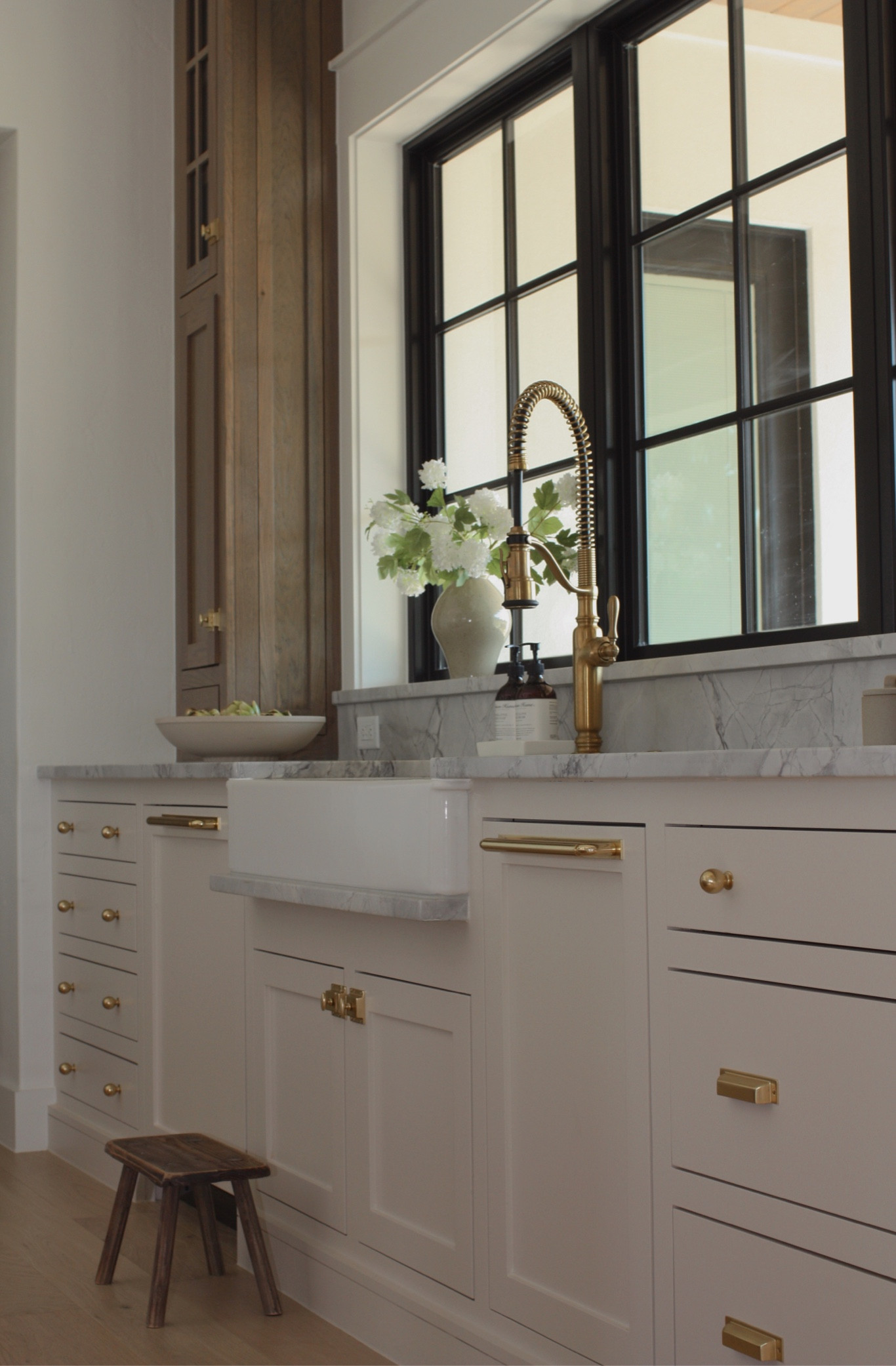 Gold cabinet hardware from Rejuvenation✨

Gold kitchen hardware. Cabinet latches. Cabinet knobs. Appliance pulls. Cabinet pulls. 

#LTKhome