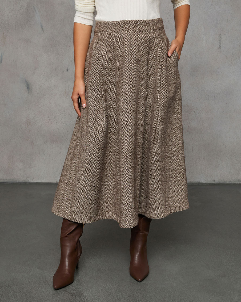 Willah Pleated Pocketed Midi Skirt | VICI