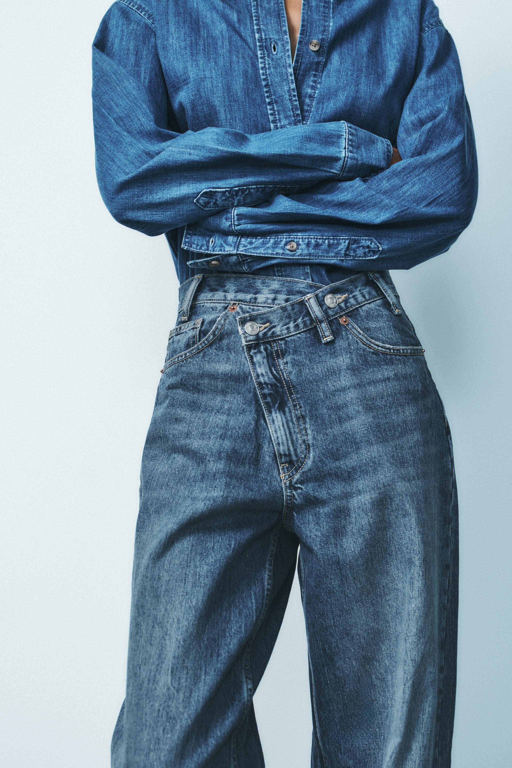TRF MID-WAIST CROSSOVER BAGGY JEANS | Zara UK