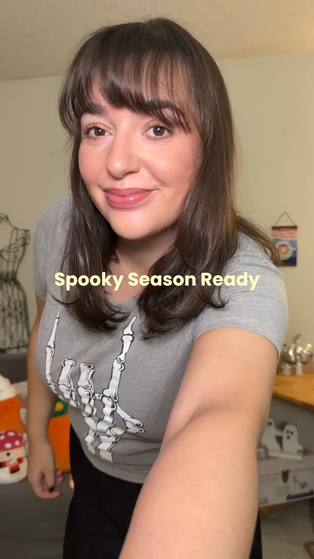 Dug out the spooky season clothing! What kind of seasonal outfits do you want to see? 

Midsize outfits 
Spooky season outfits 
Halloween Graphic tees