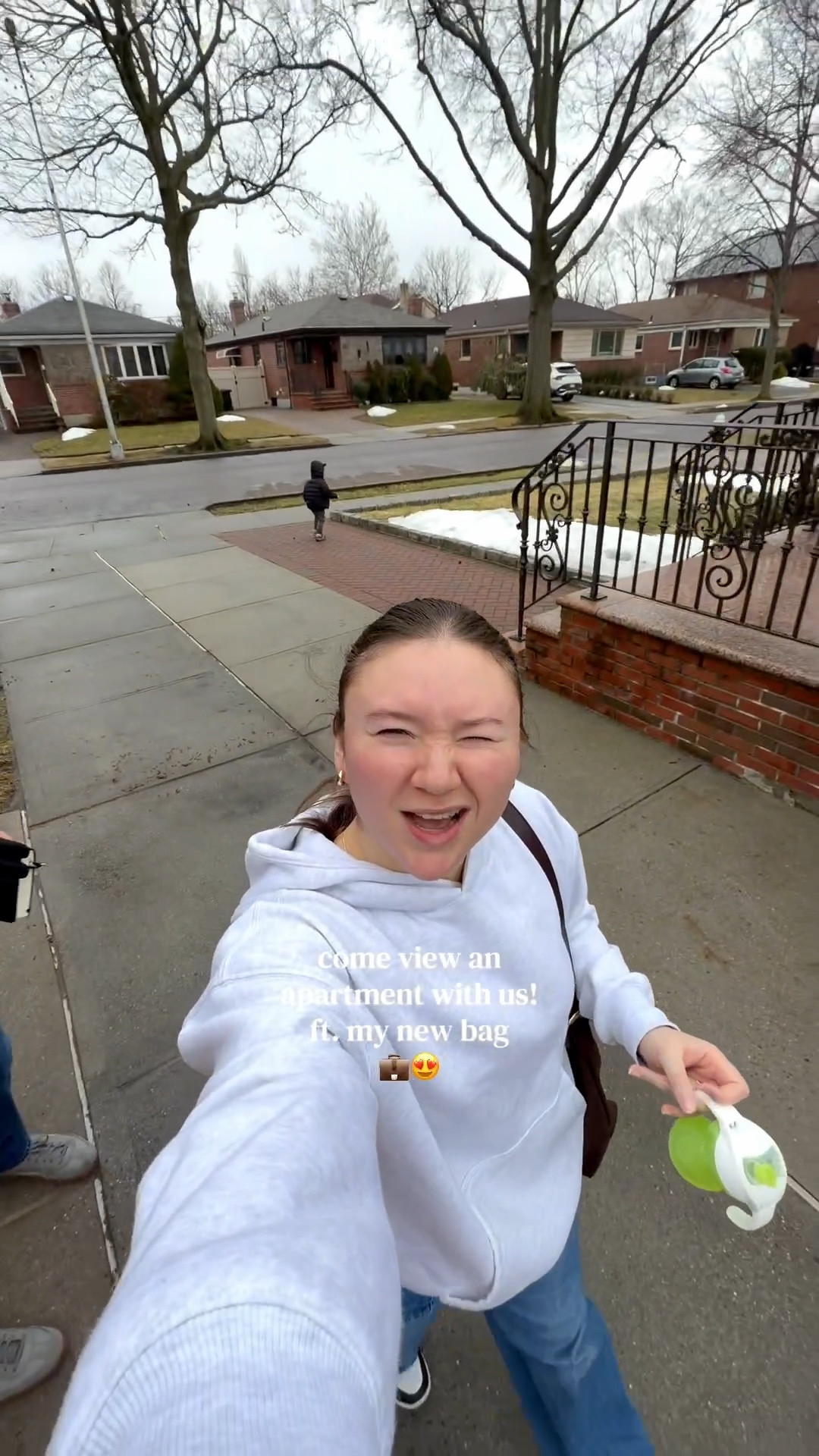 loving my new bag 🫶🏼💕 
#apartmenthunting 

#LTKvlog #LTKgrwm #LTKdayinmylife