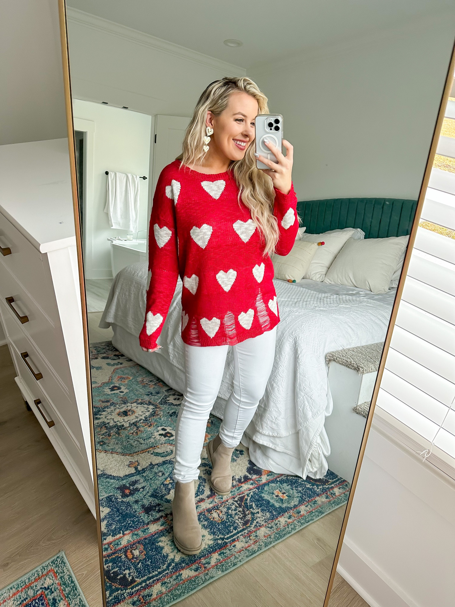 Amazon heart sweater, size medium! Pairs perfectly with white jeans and booties for a comfy Valentine’s Day fit!
#valentinesday #vaentinesdayoutfit #holidaystyle #winterstyle #winterfashion 

#LTKSeasonal #LTKstyletip #LTKfit