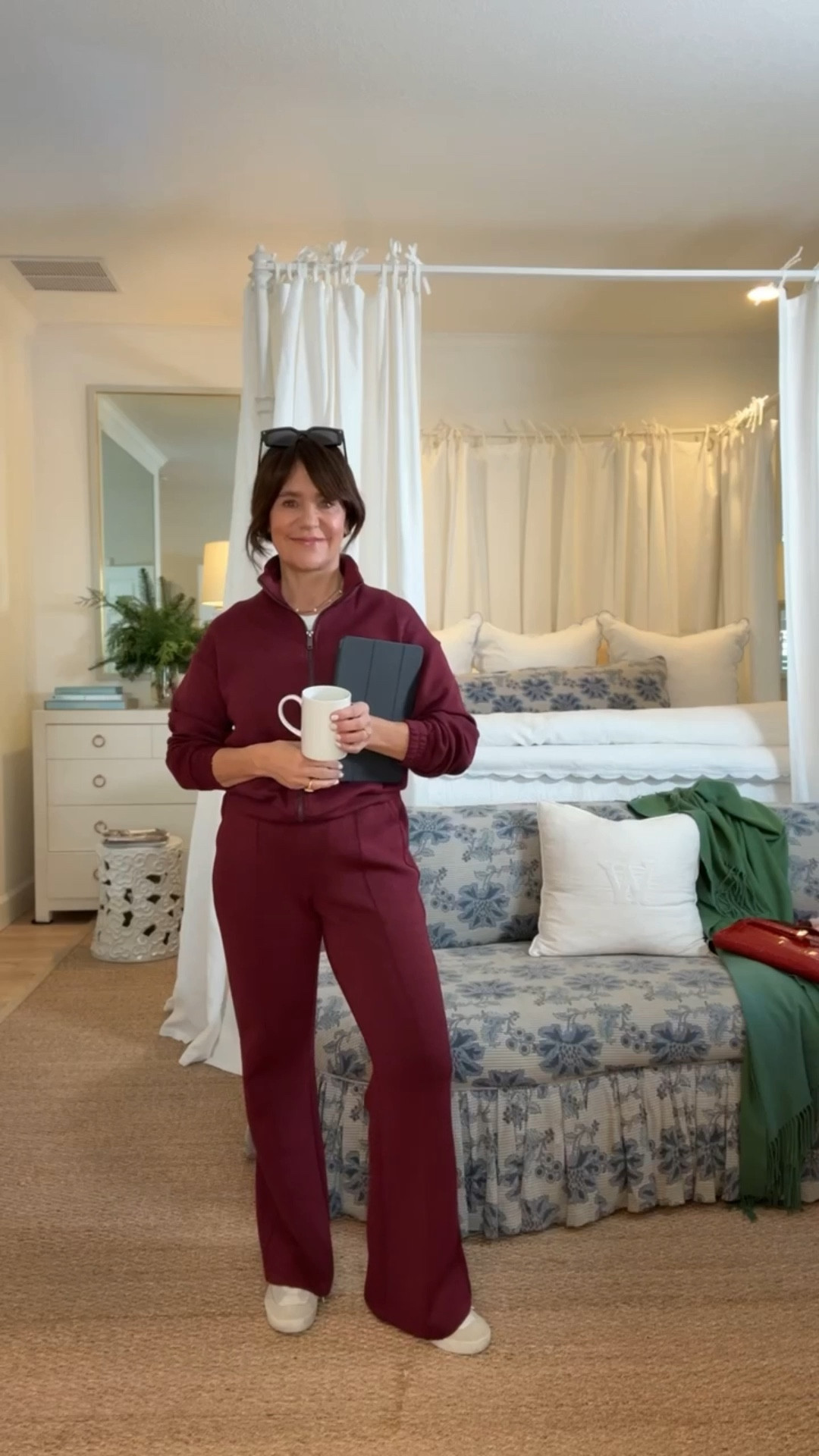 Spanx AirEssentials are the perfect matching set! This new color is so perfect for winter✨ 
Use code SUSIEXSPANX for 15% off your first order + free shipping! 

@Spanx #SpanxPartner
